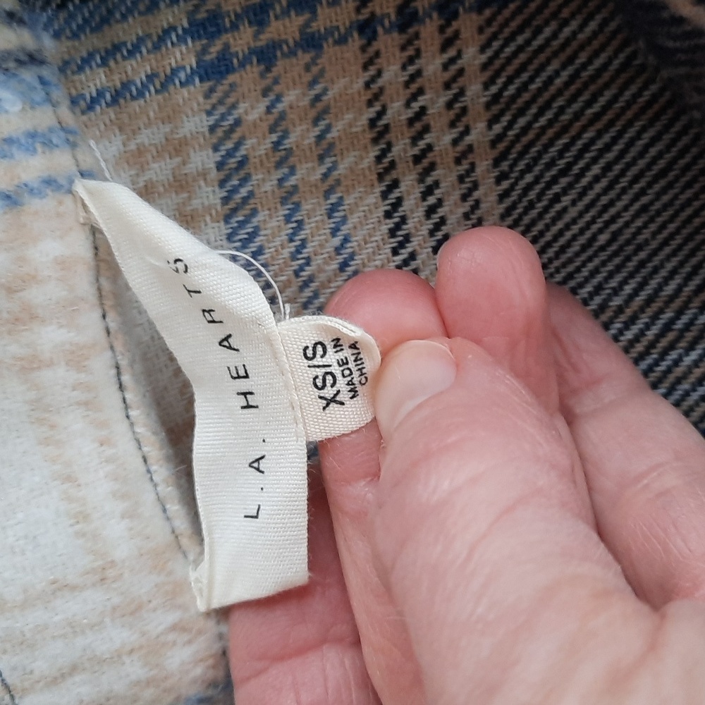 Blue and White Plaid Button-Up Women's Shirt Jacket - Picture 3 of 4